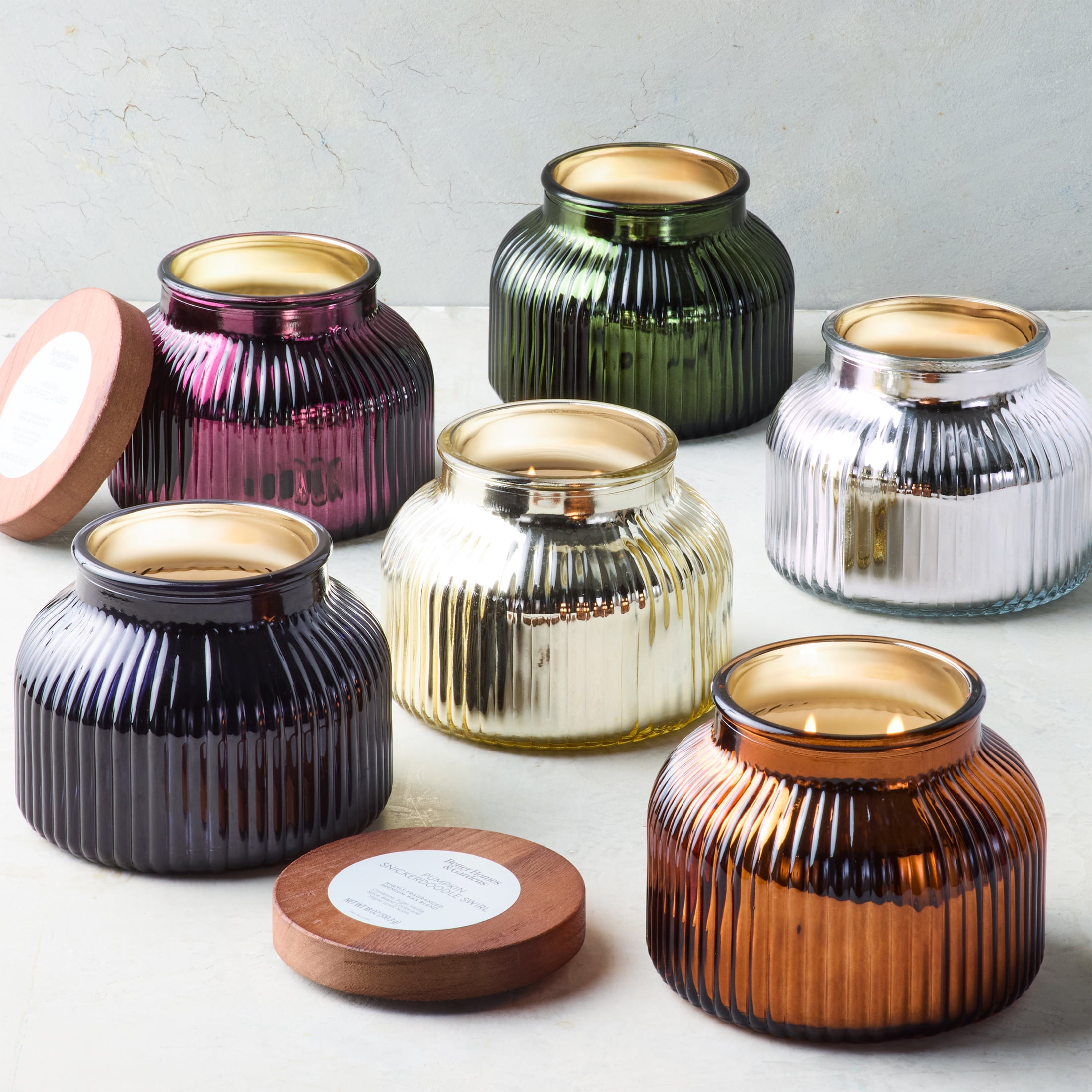 Better Homes & Gardens Farm Apple Pumpkin Scented Cotton 2-Wicks Ribbed Mecury Glass Jar Candle with Wooden Lid 18oz - Image 6