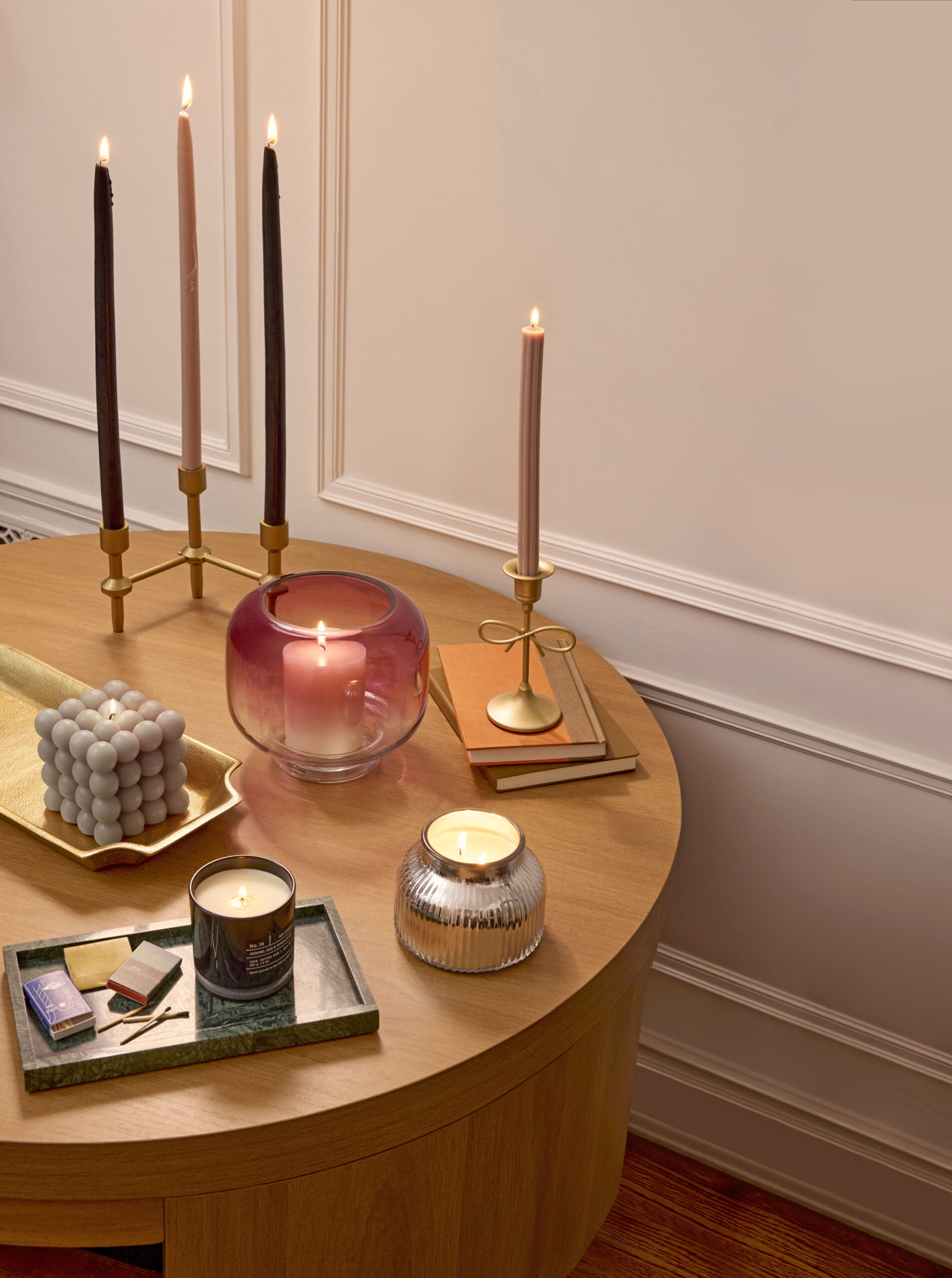 Better Homes & Gardens Farm Apple Pumpkin Scented Cotton 2-Wicks Ribbed Mecury Glass Jar Candle with Wooden Lid 18oz - Image 8