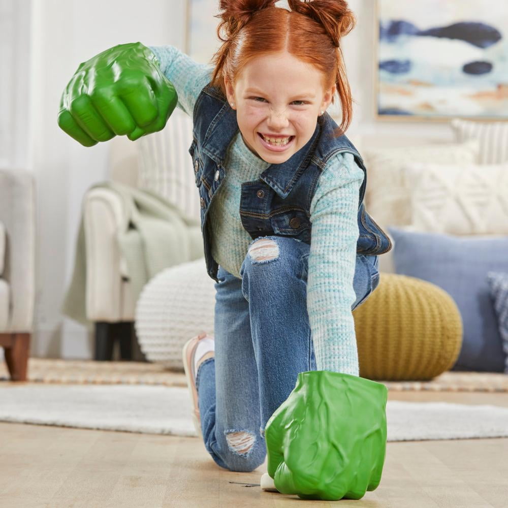 Marvel Avengers Hulk Gamma Smash Fists Role Play Toy for Kids, Ages 5 and up - Image 4