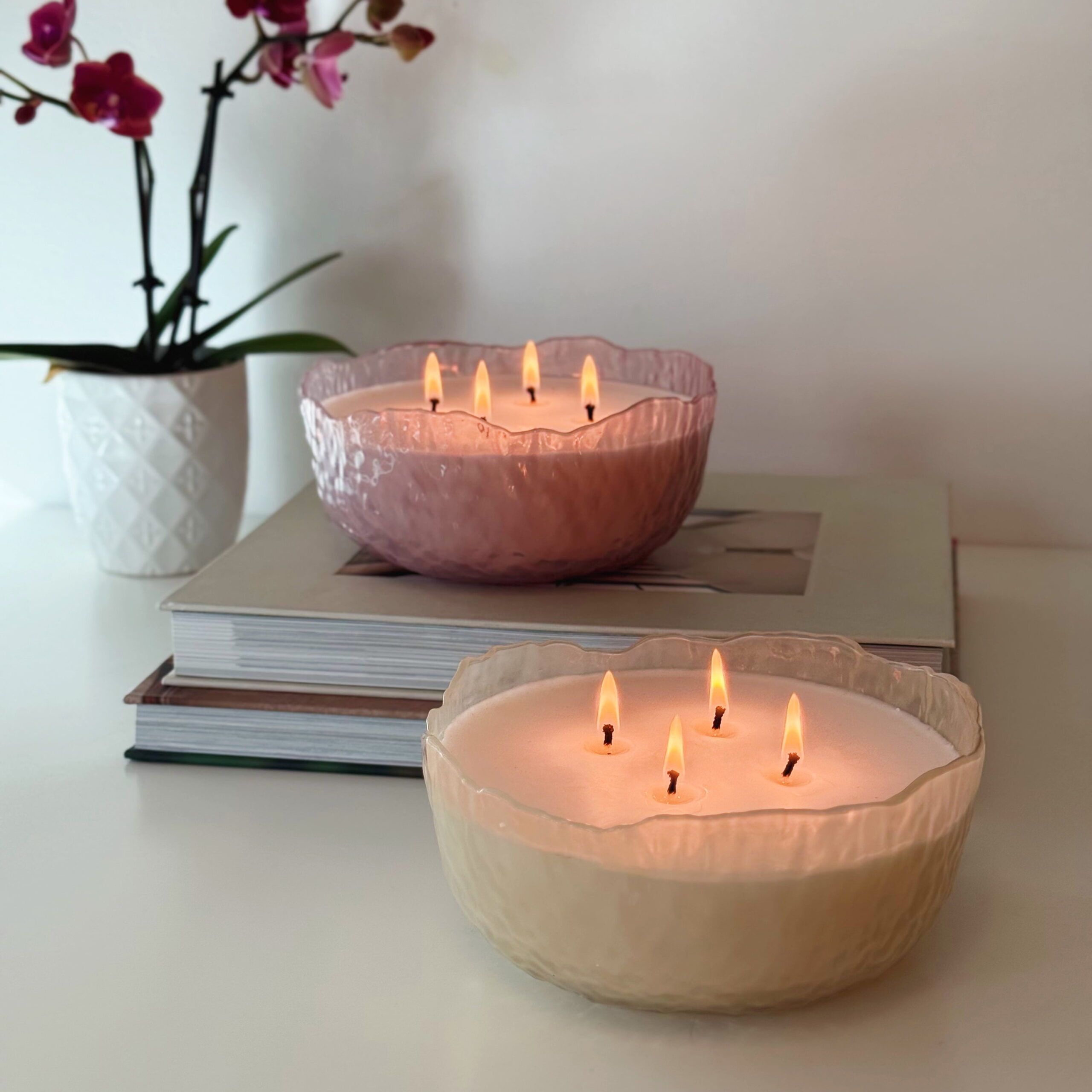 Home Decor Collection 3-Wick Moon Bowl Scented Jar Candle, Santal Fluer & Amber, 21.3 oz. - Image 7