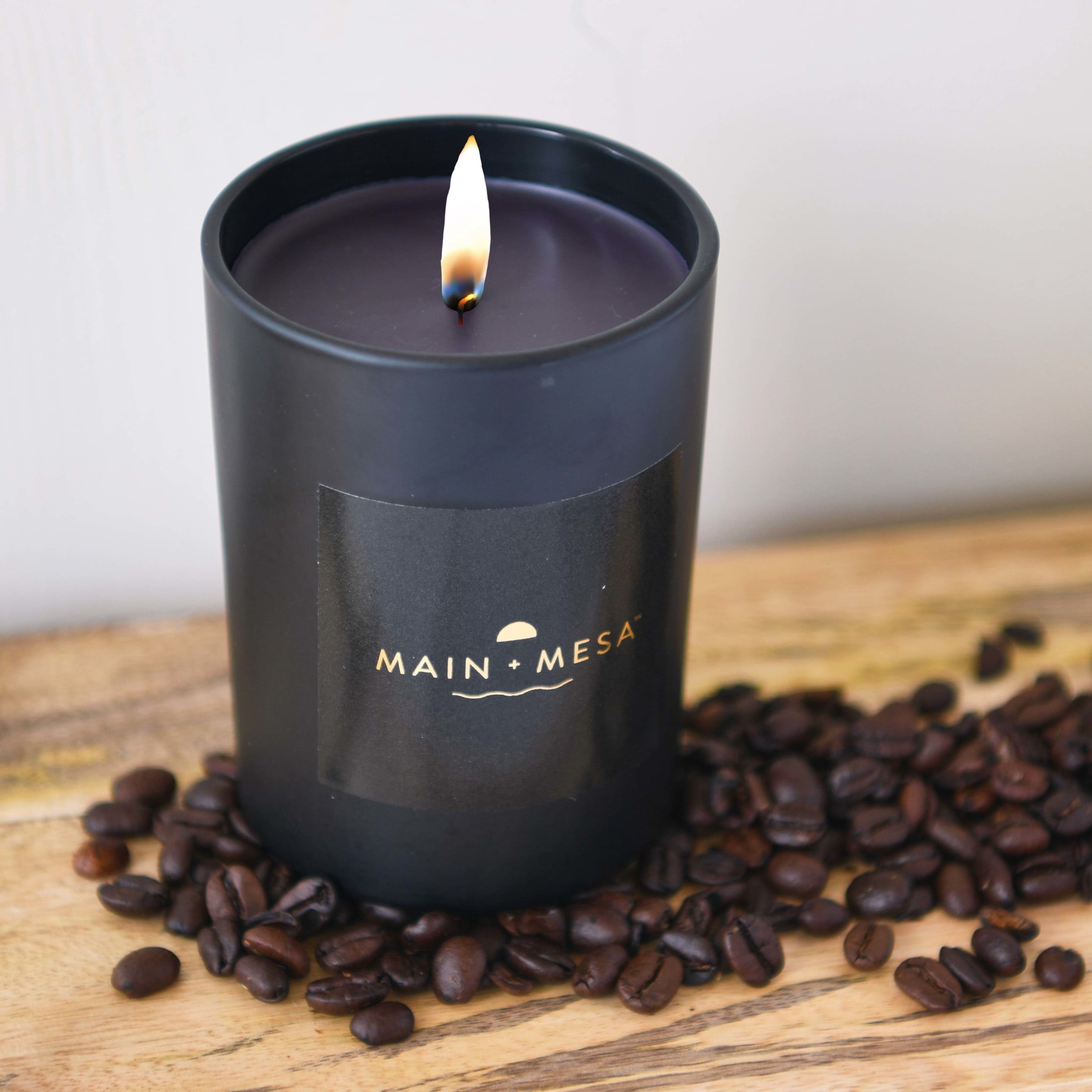 Main + Mesa Matte Black Glass Candle in Gift Box, 9.3 oz., Burn time up to 60 hours - Image 2